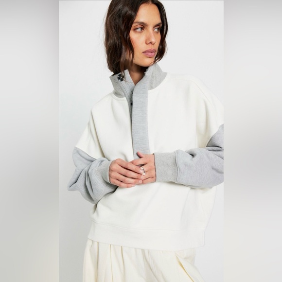 Free People Tops - Timeless Colorblock Pullover NWOT heather gray